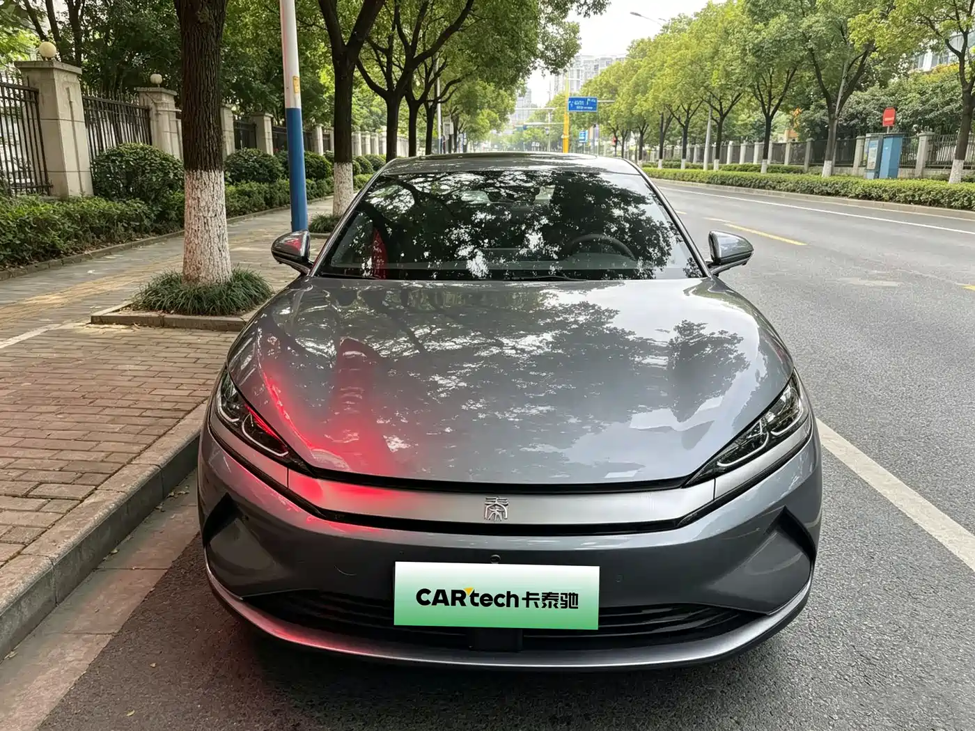 BYD Qin L 2025 EV 545KM Superior фото 2