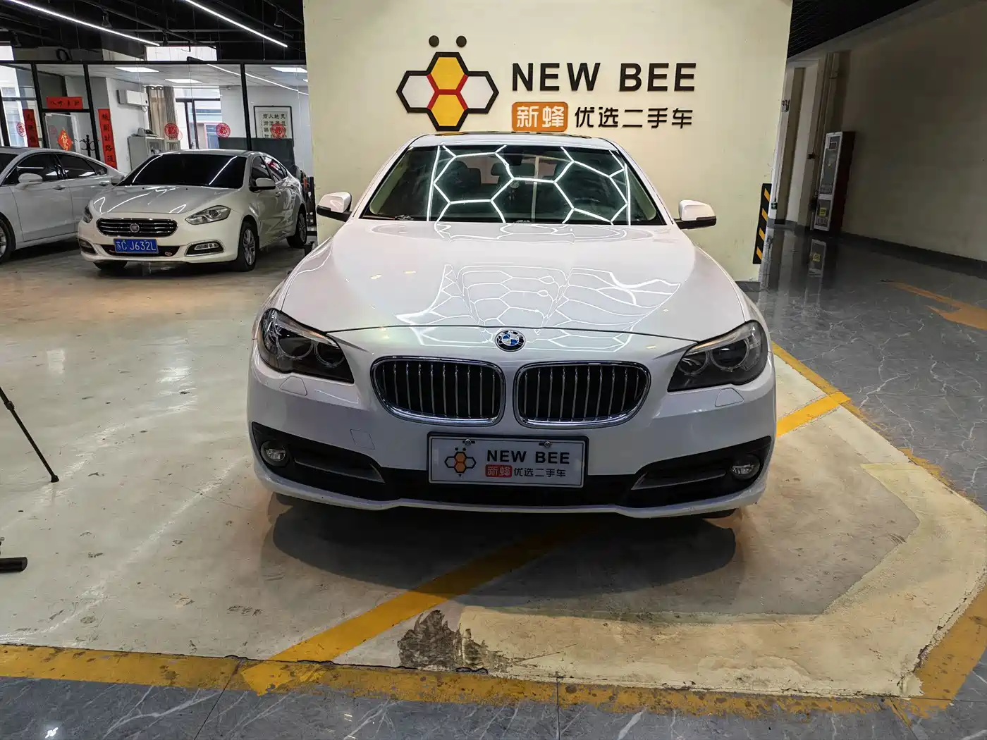BMW 5 Series 2014 520Li Elegance фото 8