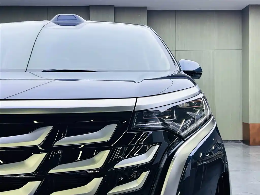 Denza D9 2025 DM-i Smart Drive Edition 1020 AWD Prestige фото 7