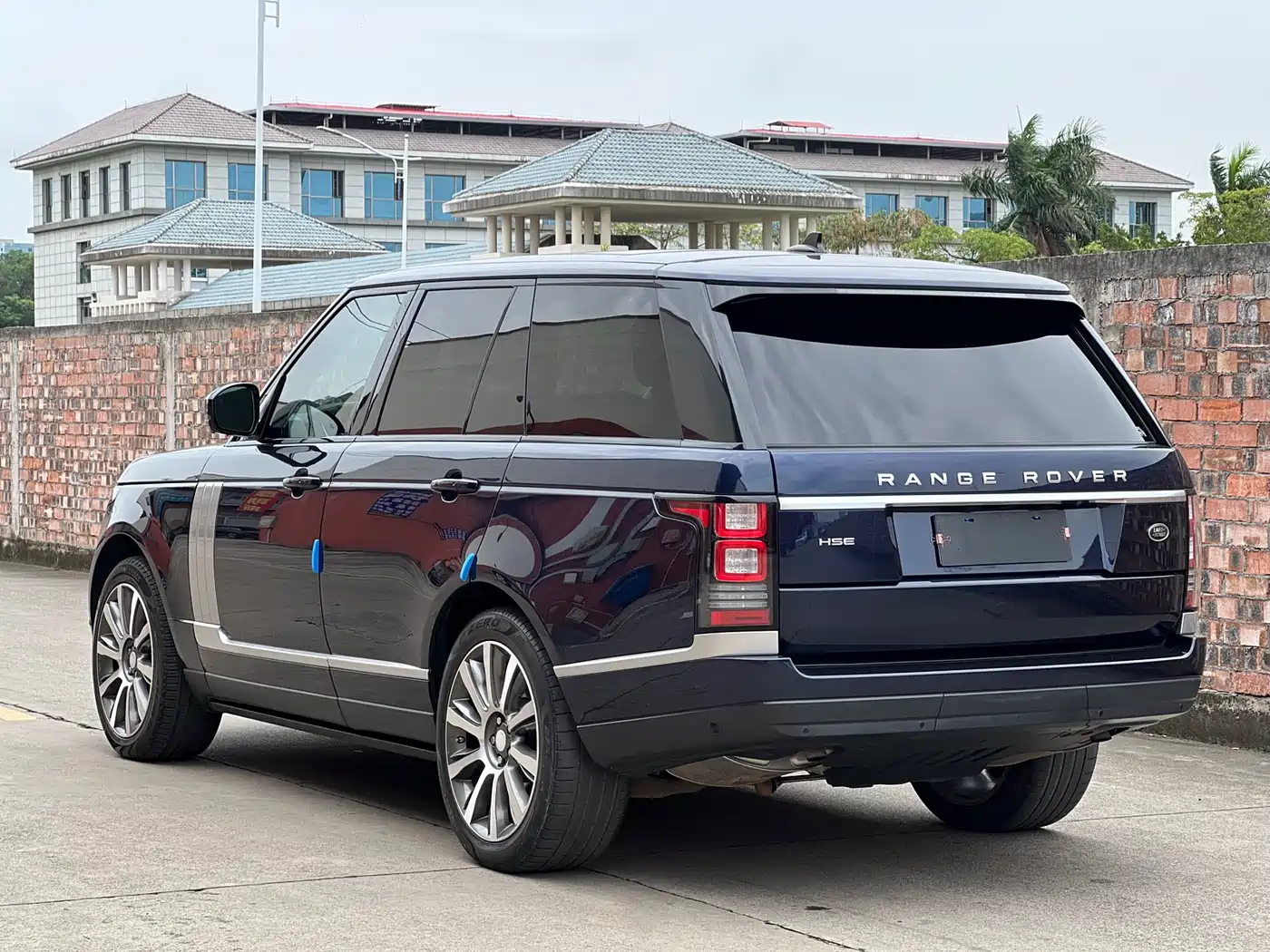 Land Rover Range Rover 2015 3.0 TDV6 Vogue фото 5