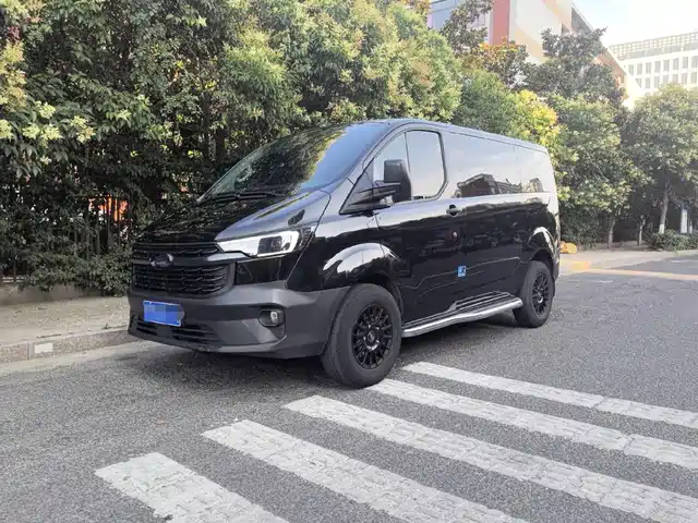  Ford Transit 2023 Model 2.0T Diesel Automatic Multi-purpose Commercial Vehicle Short Wheelbase Low Roof 5/6 Seater