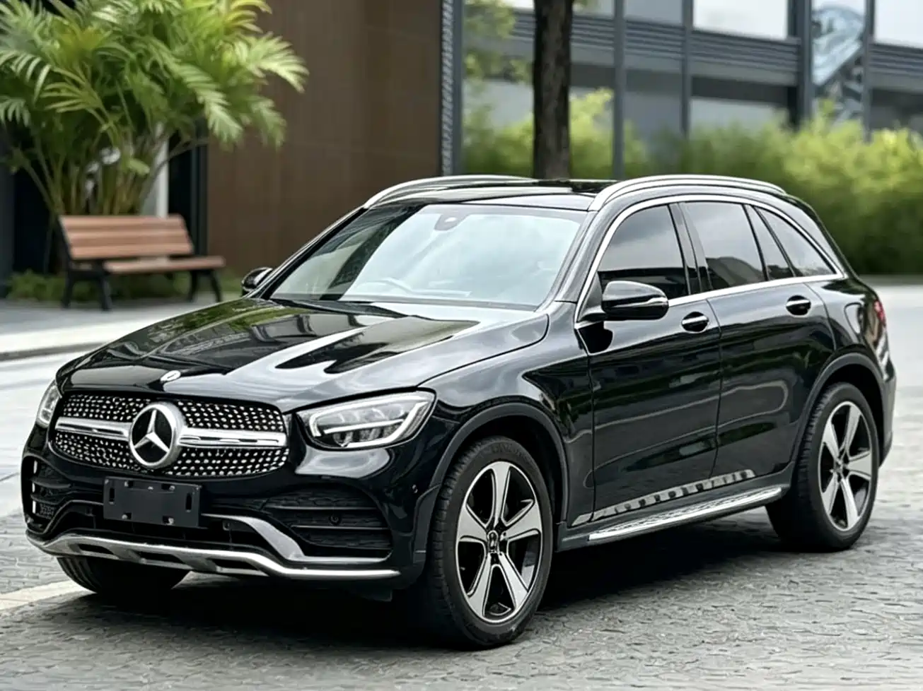 Mercedes-Benz GLC 2022 Facelift GLC 300 L 4MATIC Dynamic Collector's Edition