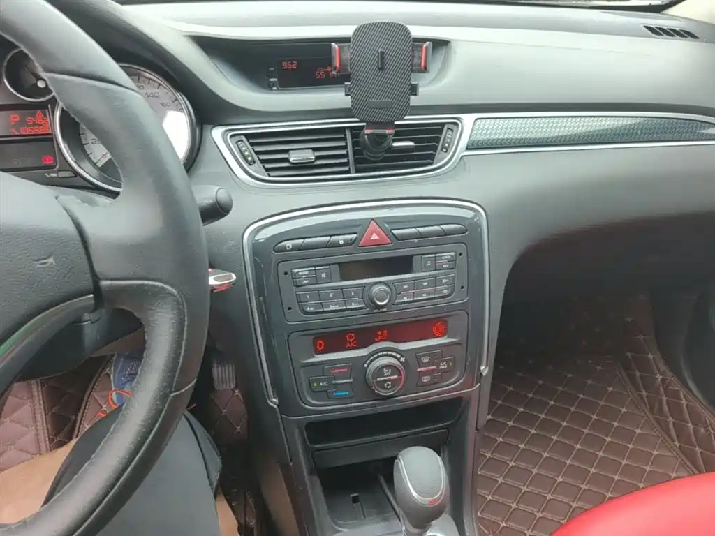Peugeot 308 2014 Model Joy Edition Classic 1.6L Automatic Trend Style фото 13