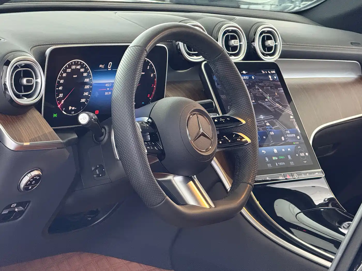 MERCEDES-BENZ GLC