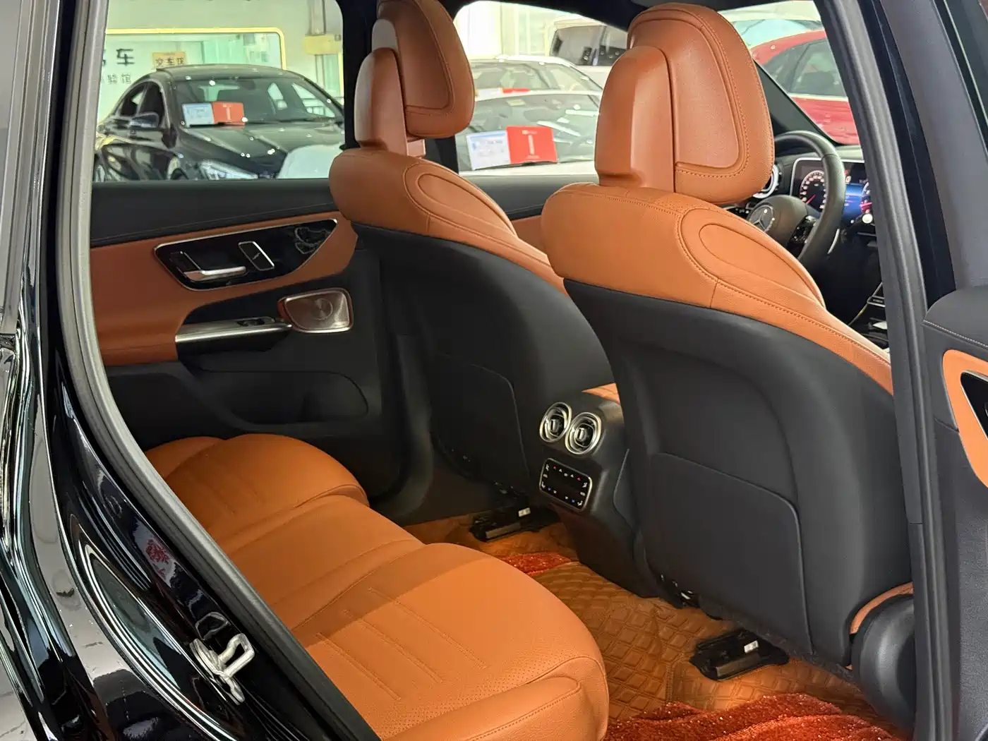 MERCEDES-BENZ GLC