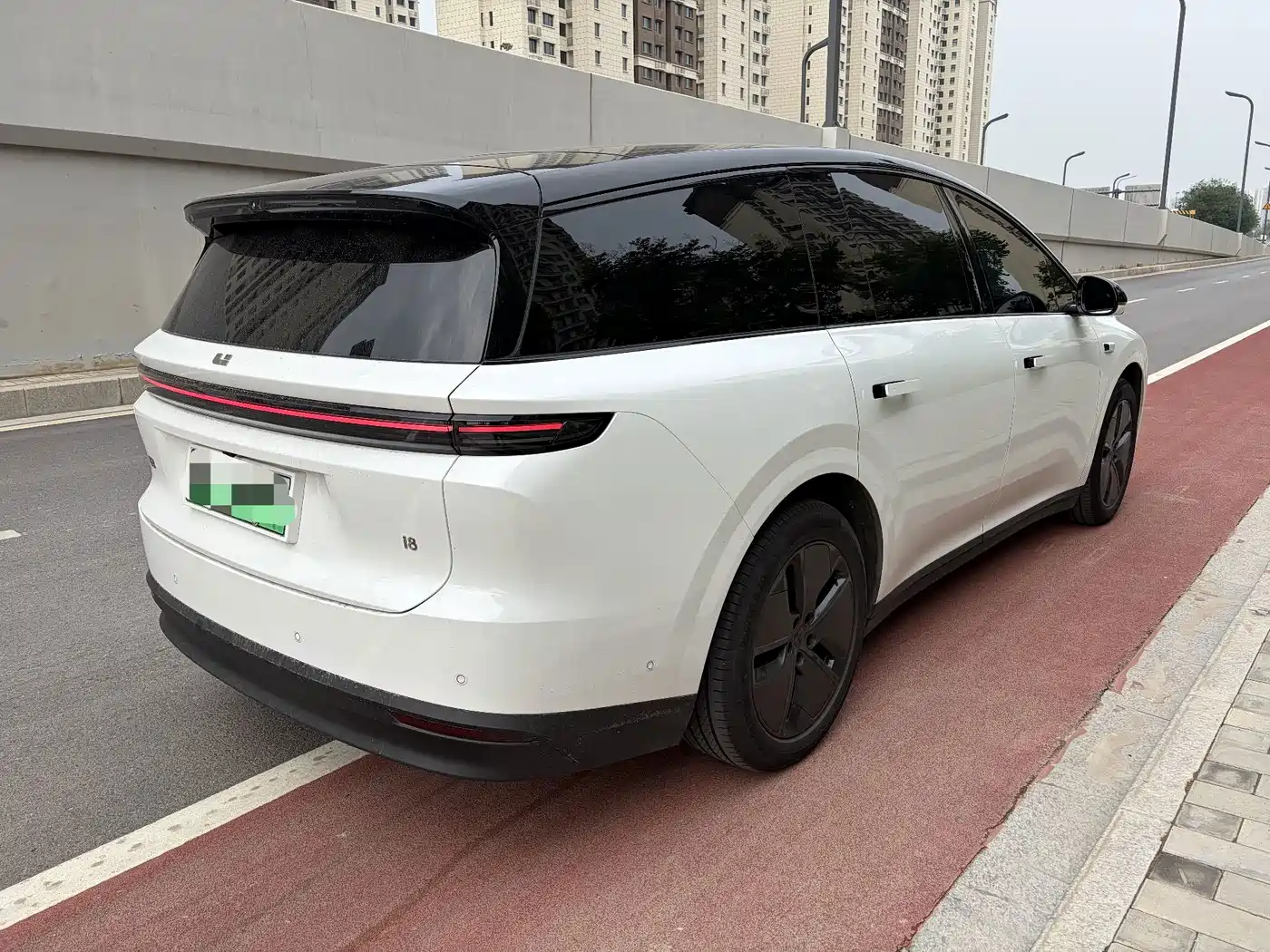 Li Auto Li i8 2025 2025 Standard Edition