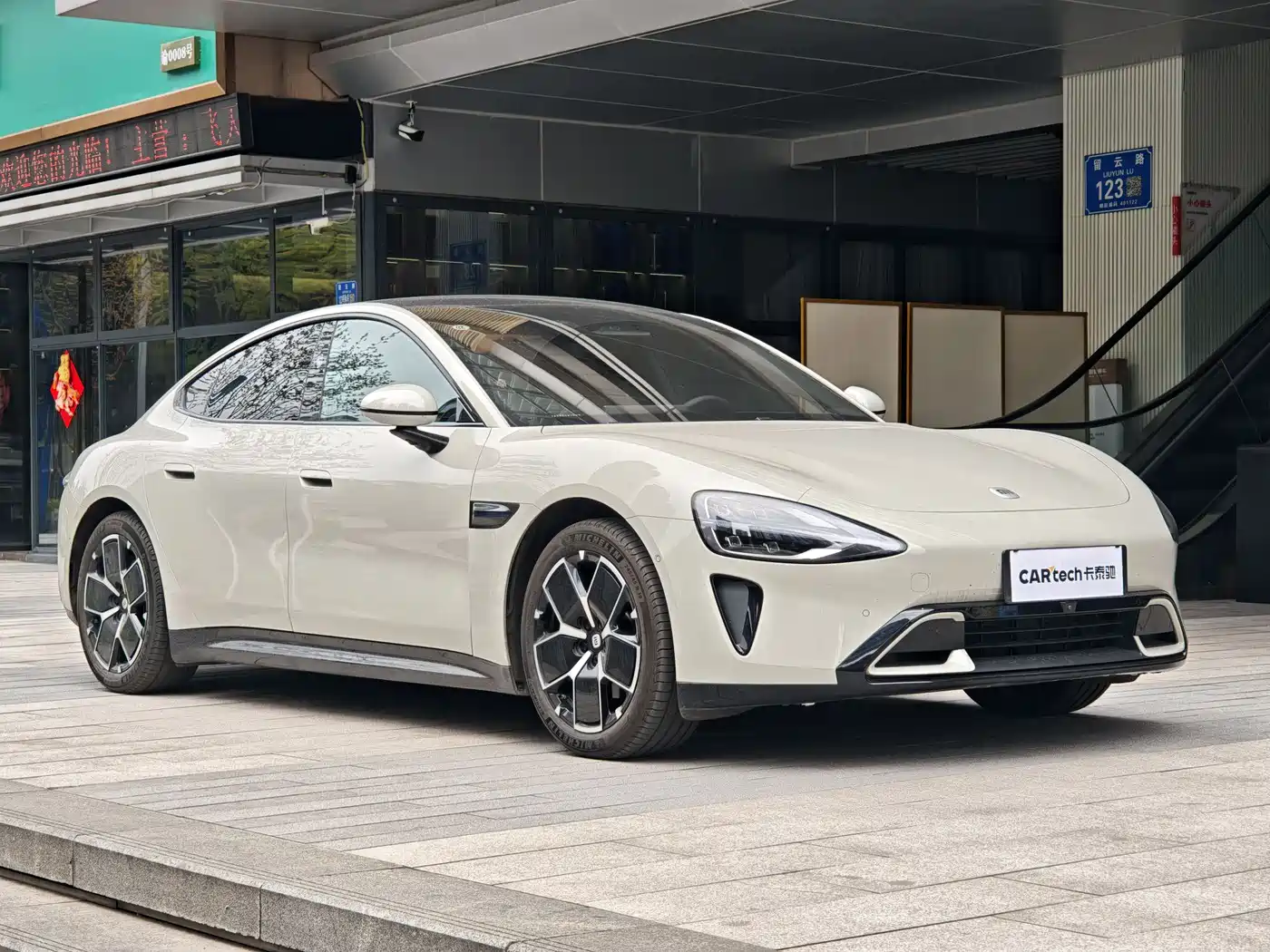 XIAOMI CAR XIAOMI SU7