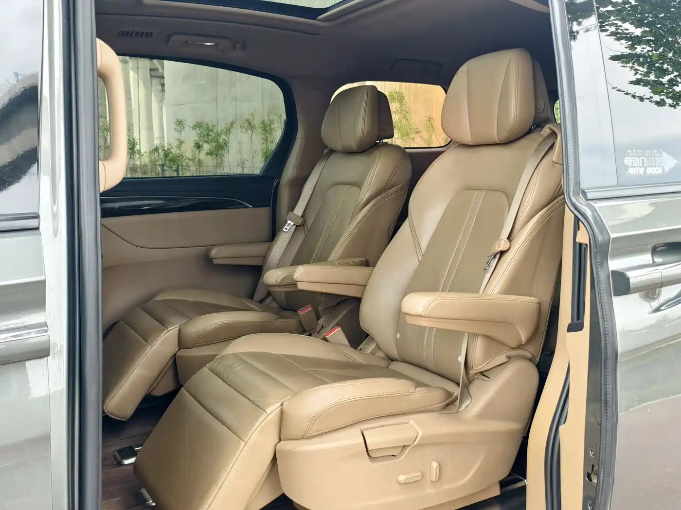 Buick GL8 2017 ES 28T Luxury China V фото 7