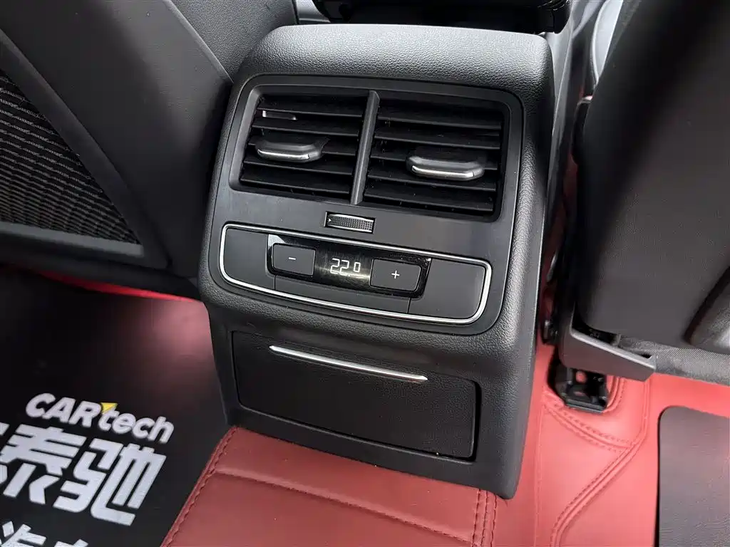 Audi A4L 2023 40 TFSI Luxury Sport фото 23