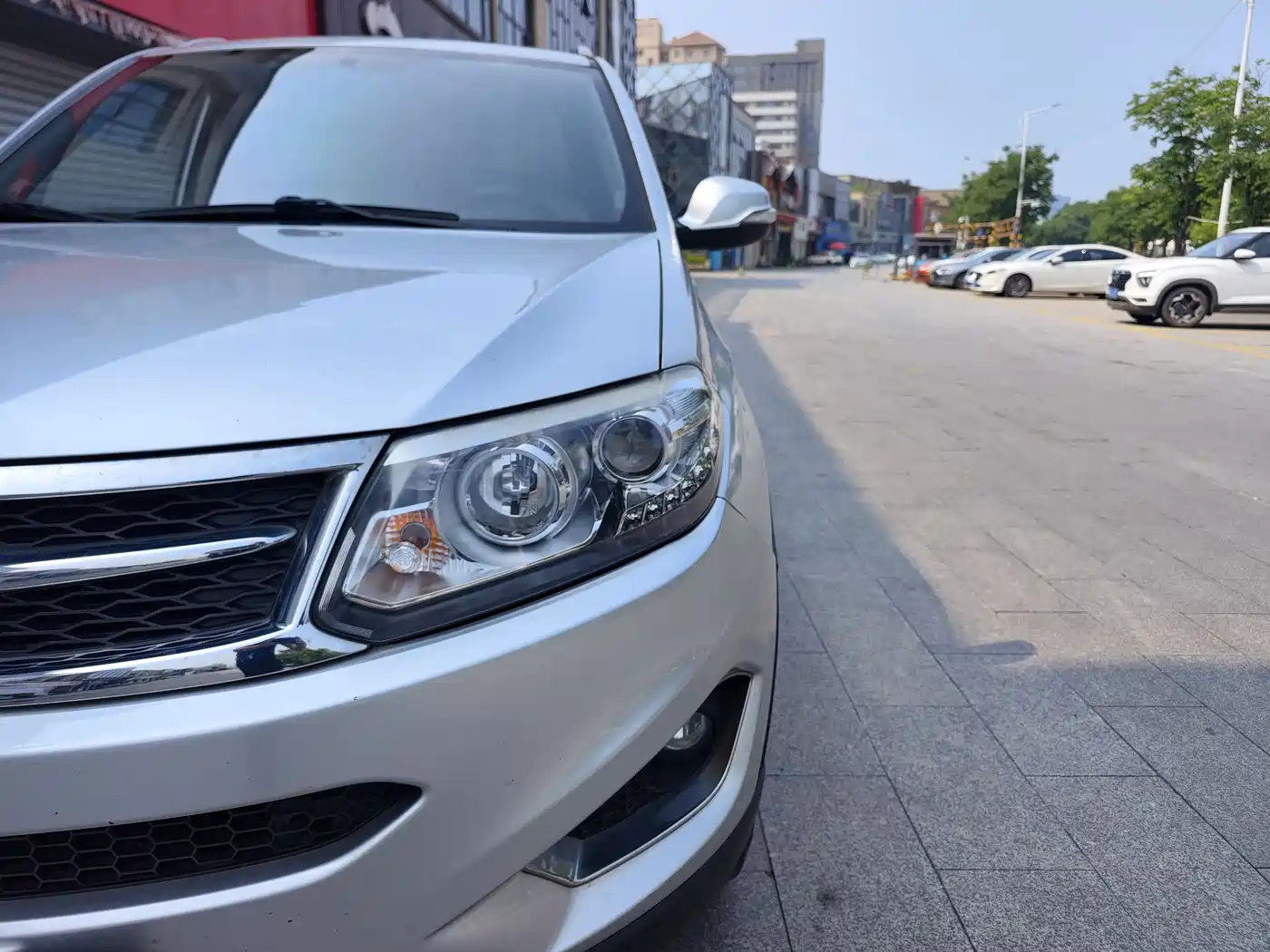 Chery Tiggo 5 2014 2014 2.0L CVT Family Comfort Edition