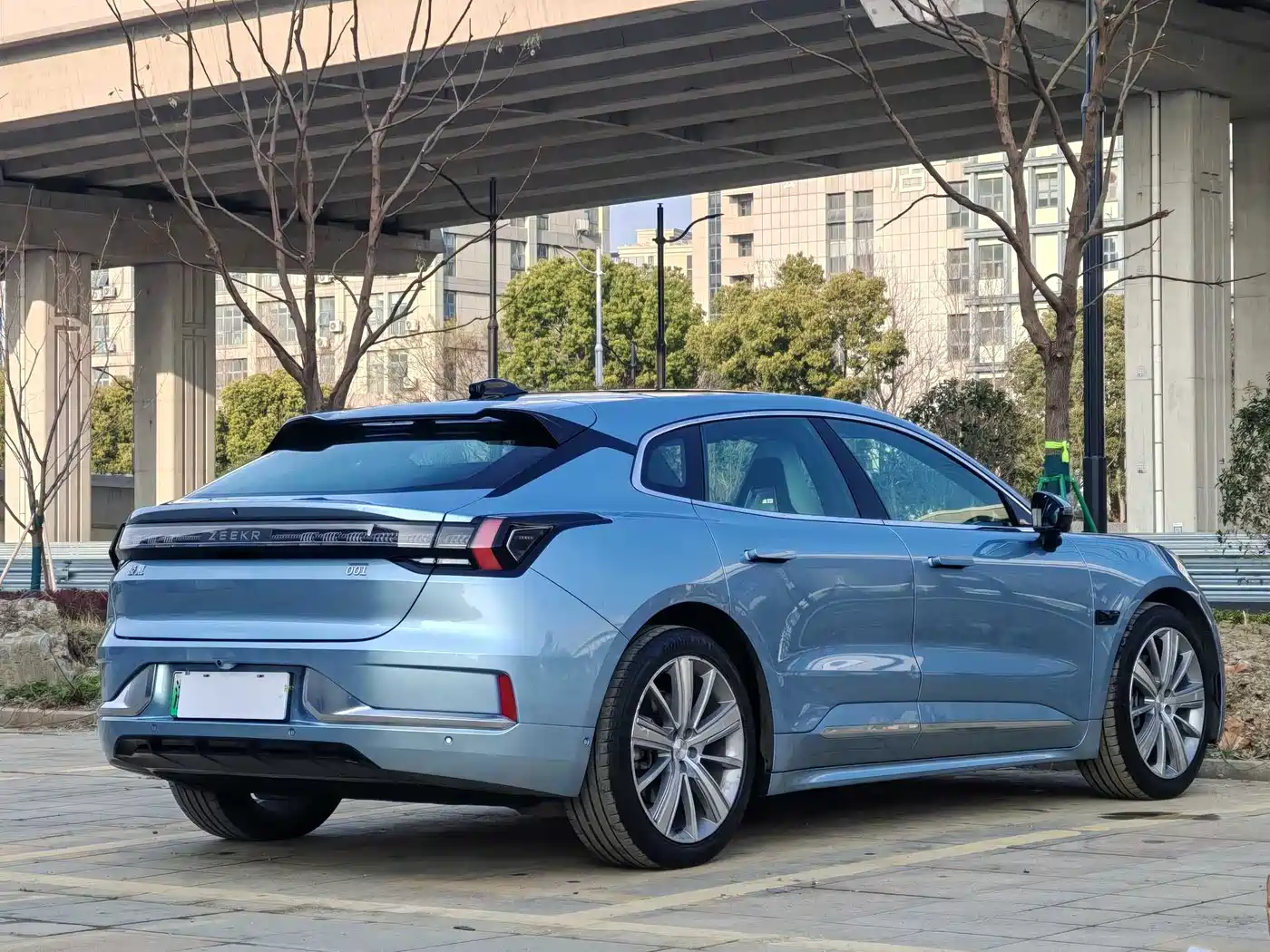 ZEEKR EXTREME KRYPTON 001