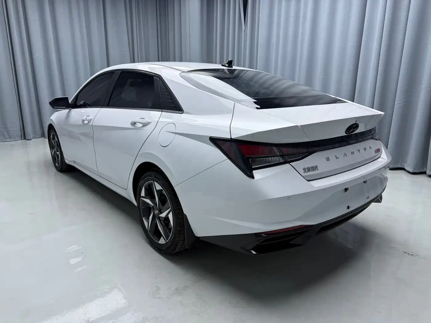 Hyundai Elantra 2022 1.5L CVT GLX Elite Edition фото 4