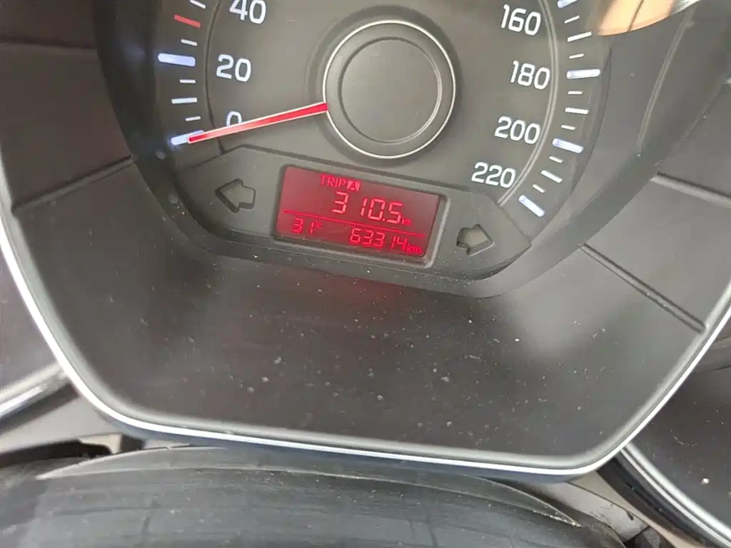 KIA K2