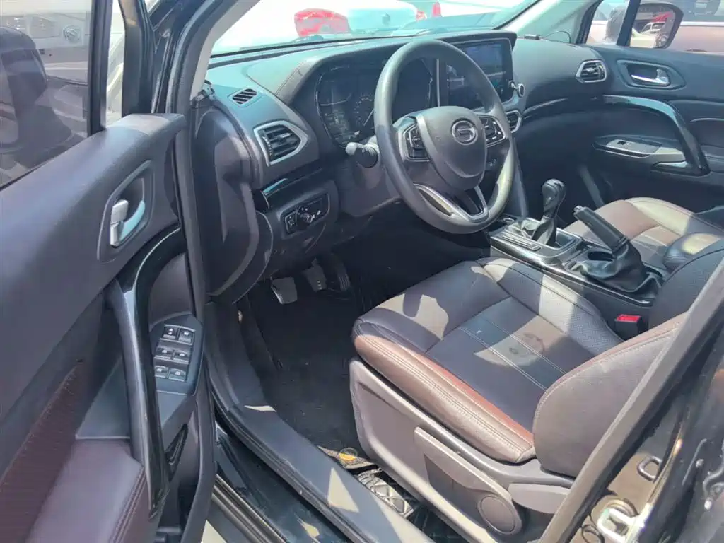 GAC Trumpchi Trumpchi GS4 2018 235T Manual 2WD Elite Edition фото 16