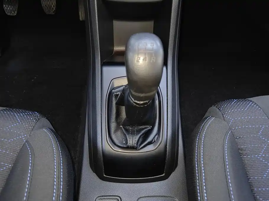 Baojun 310 2019 2016 1.2L Manual Comfort Model