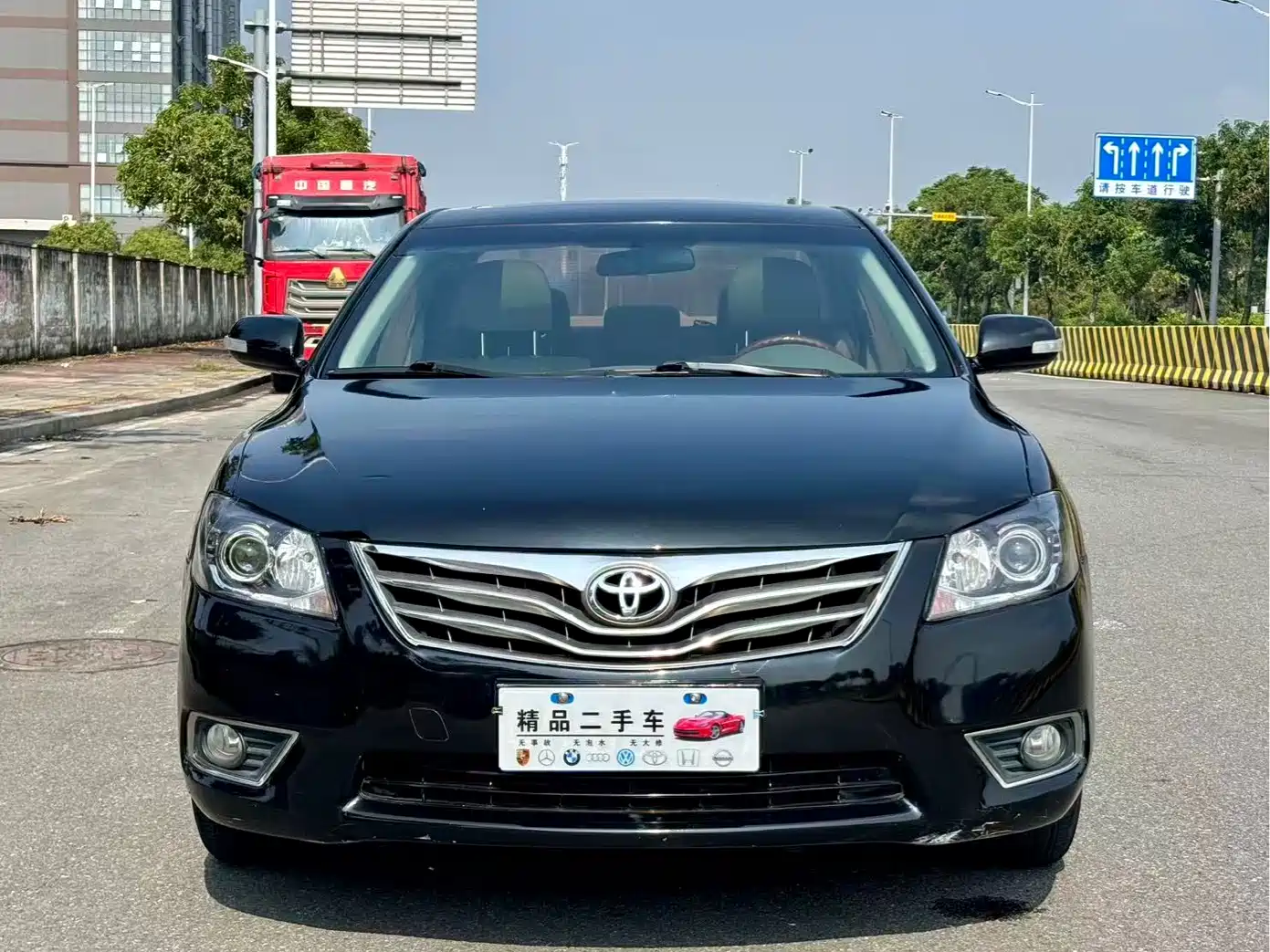 Toyota Camry 2013 200G Classic Luxury Edition фото 2