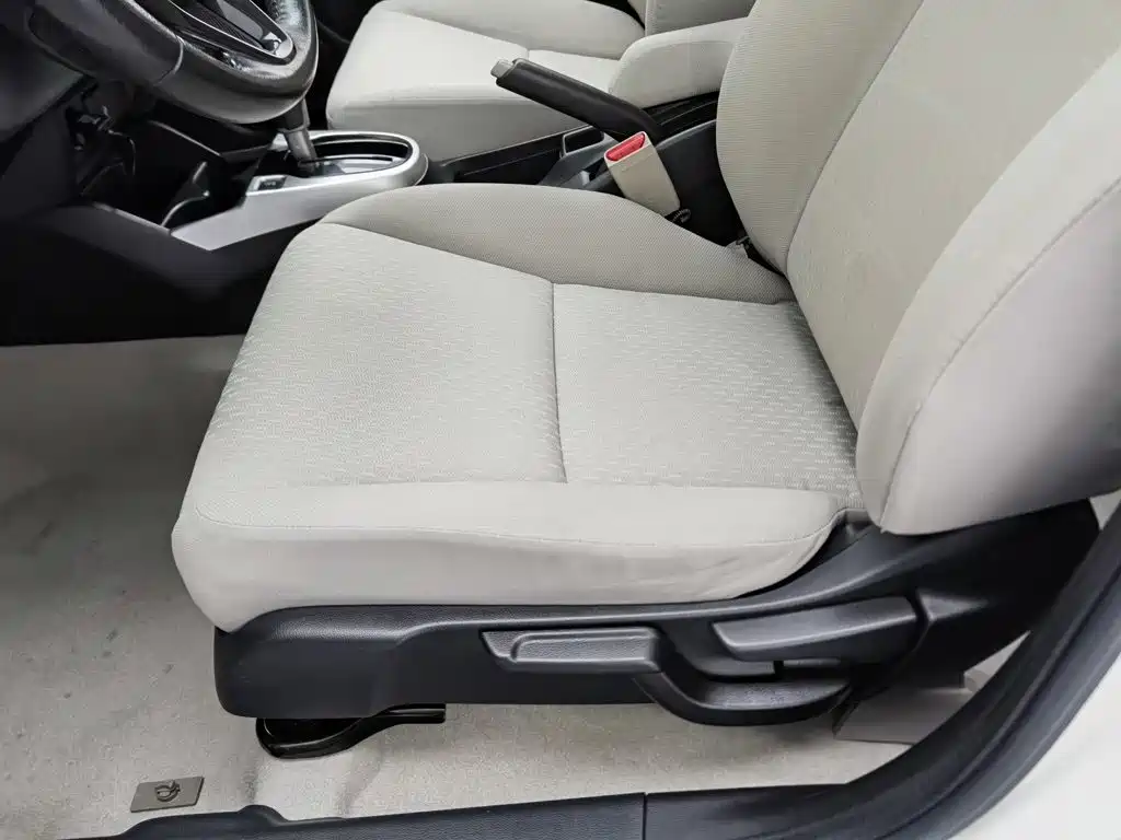 Фото 20 - Honda Fit
