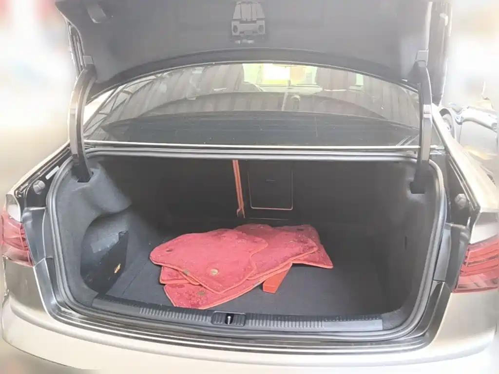 Фото 24 - Audi A3