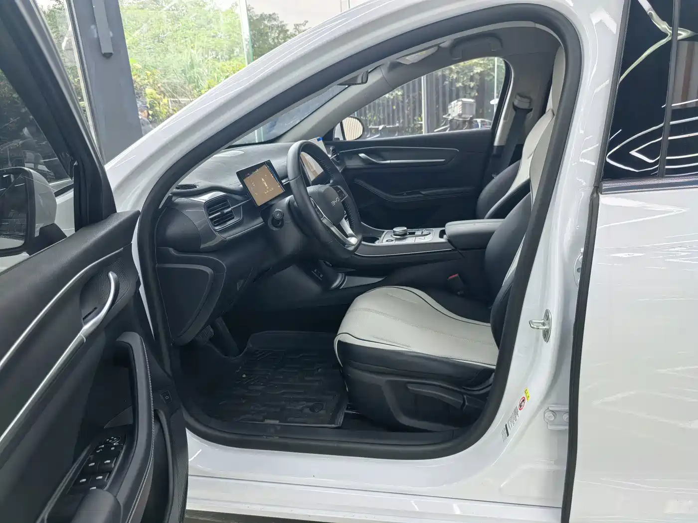 BYD Destroyer 05 2024 2024 Glory Edition DM-i 120KM Luxury