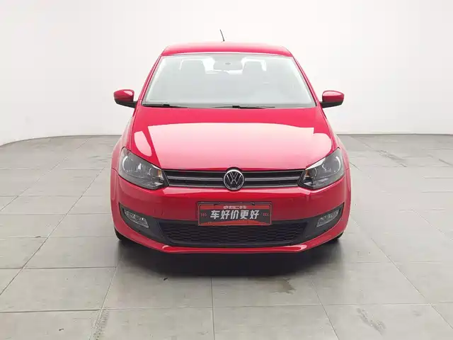 Volkswagen Polo 2011 1.6L Automatic Style Edition — фото 3