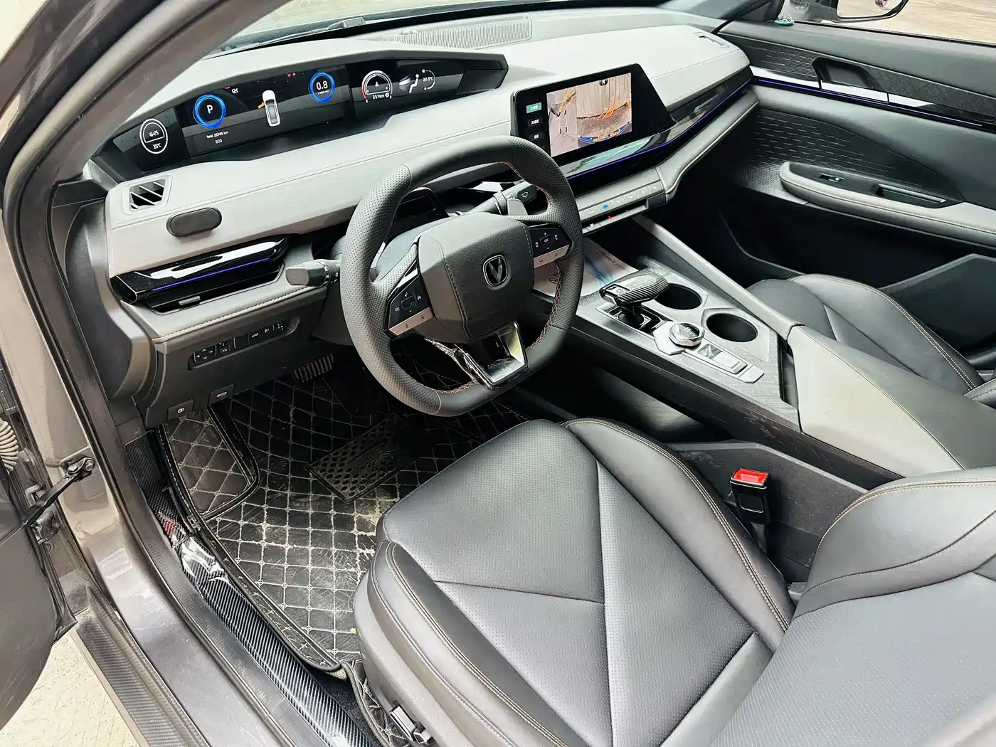 CHANGAN UNI-V