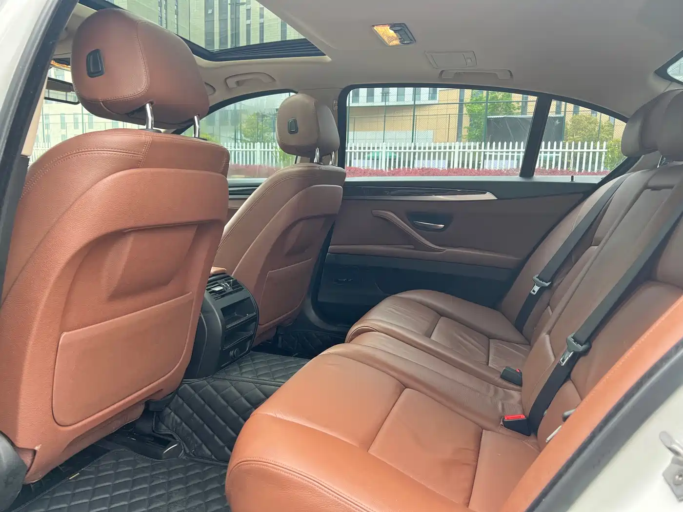 BMW 5 Series 2017 525Li Leading Edition фото 12