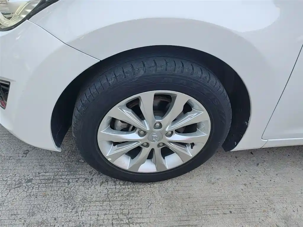Hyundai Langdong 2016 1.6L Automatic Premium Edition фото 23