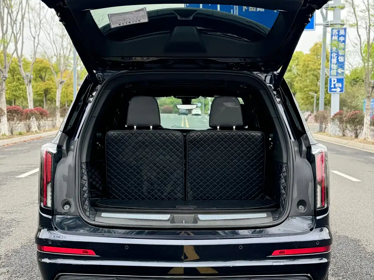 Cadillac XT6 2022 2.0T 6-Seater 4WD Premium Edition фото 22