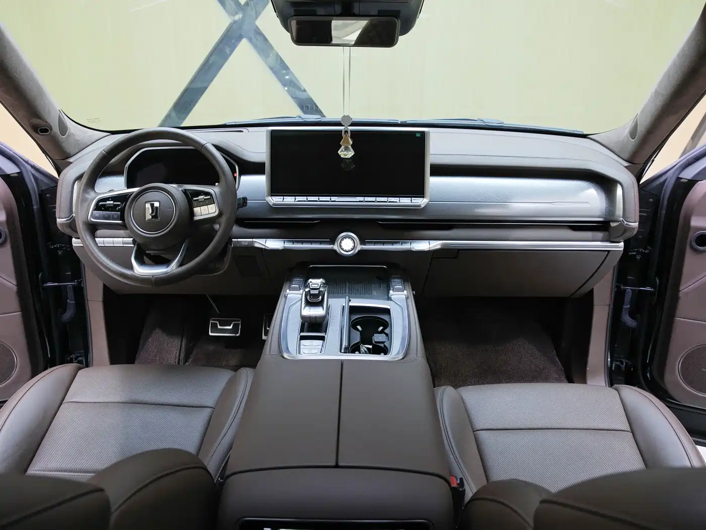 TANK TANK 700 NEW ENERGY