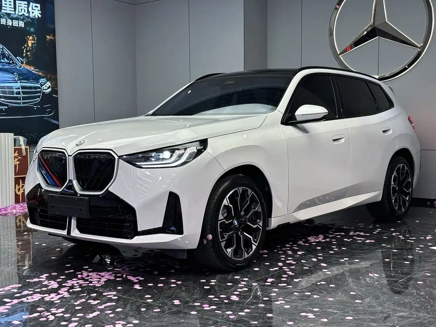 BMW X3 2026 2026 xDrive30L Leading Trim M Sport Shadowline Package