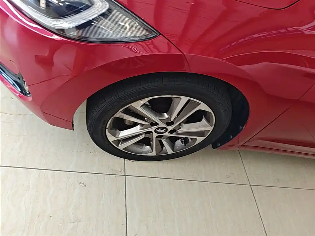 Hyundai Elantra 2016 Model 1.6L Automatic Smart Elite фото 23