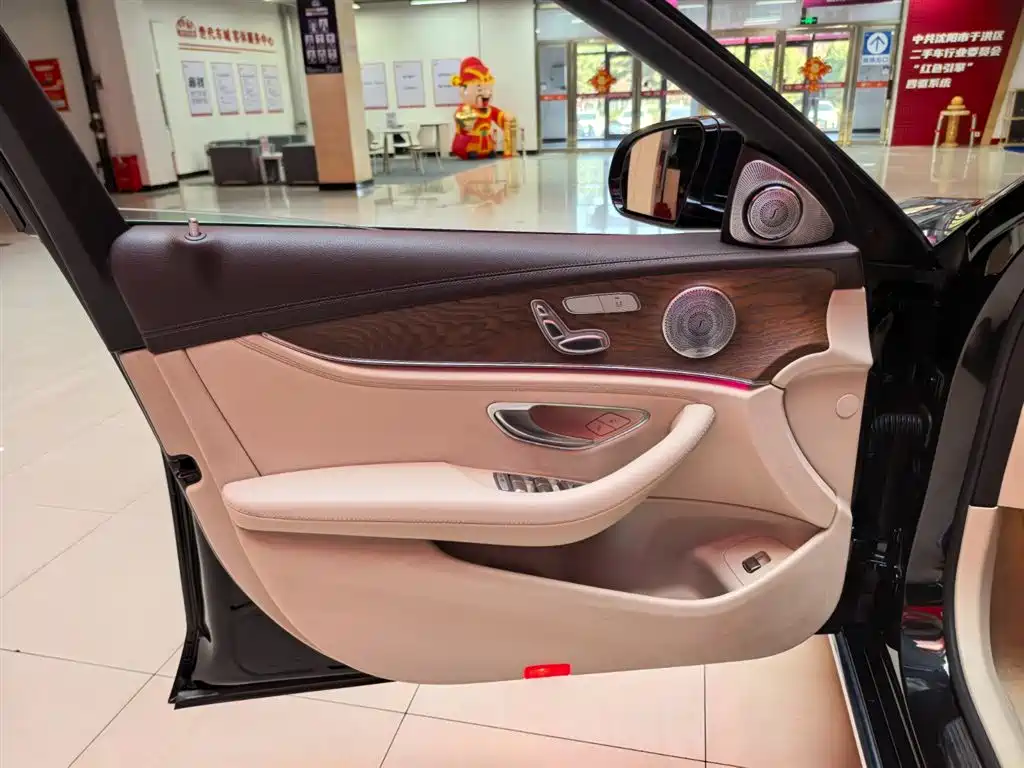 Mercedes-Benz E-Class 2016 E 200 L фото 6
