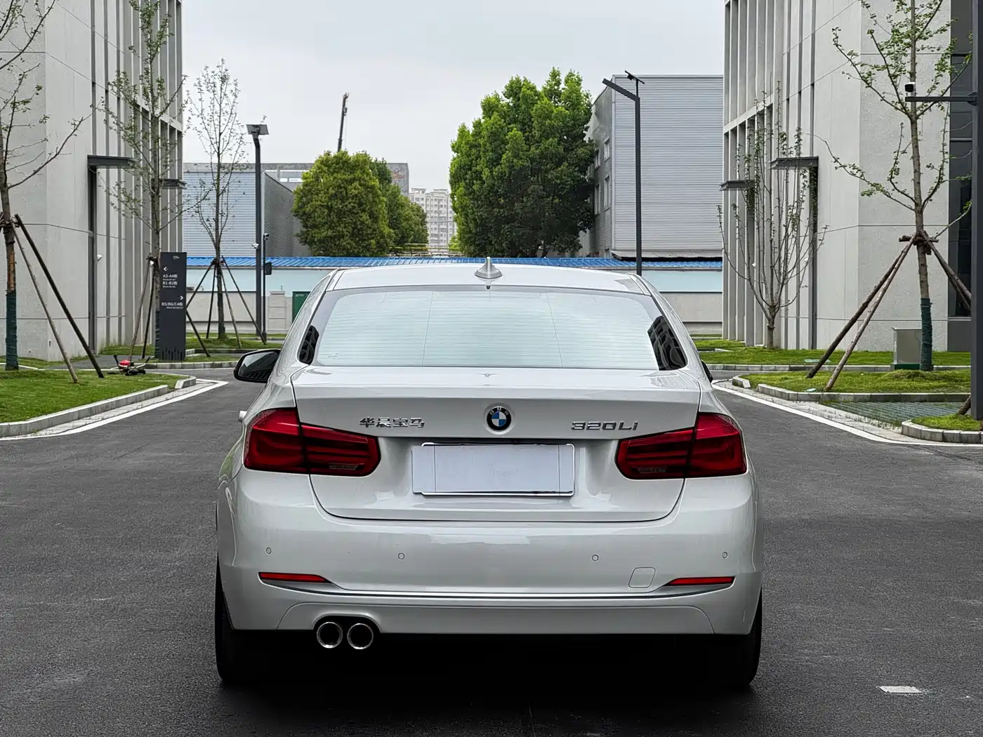 BMW 3 Series 2018 320Li Fashion Style фото 19