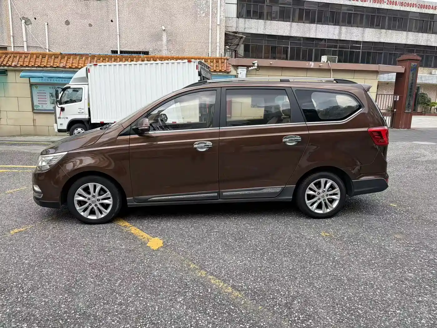Baojun 730 2018 2016 1.5L Manual Comfort 7-seater China V