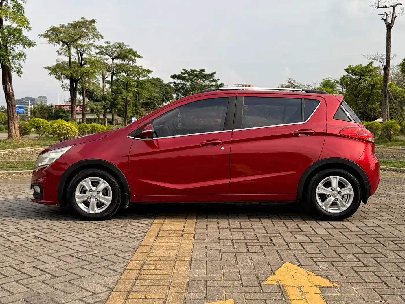 BAOJUN 310
