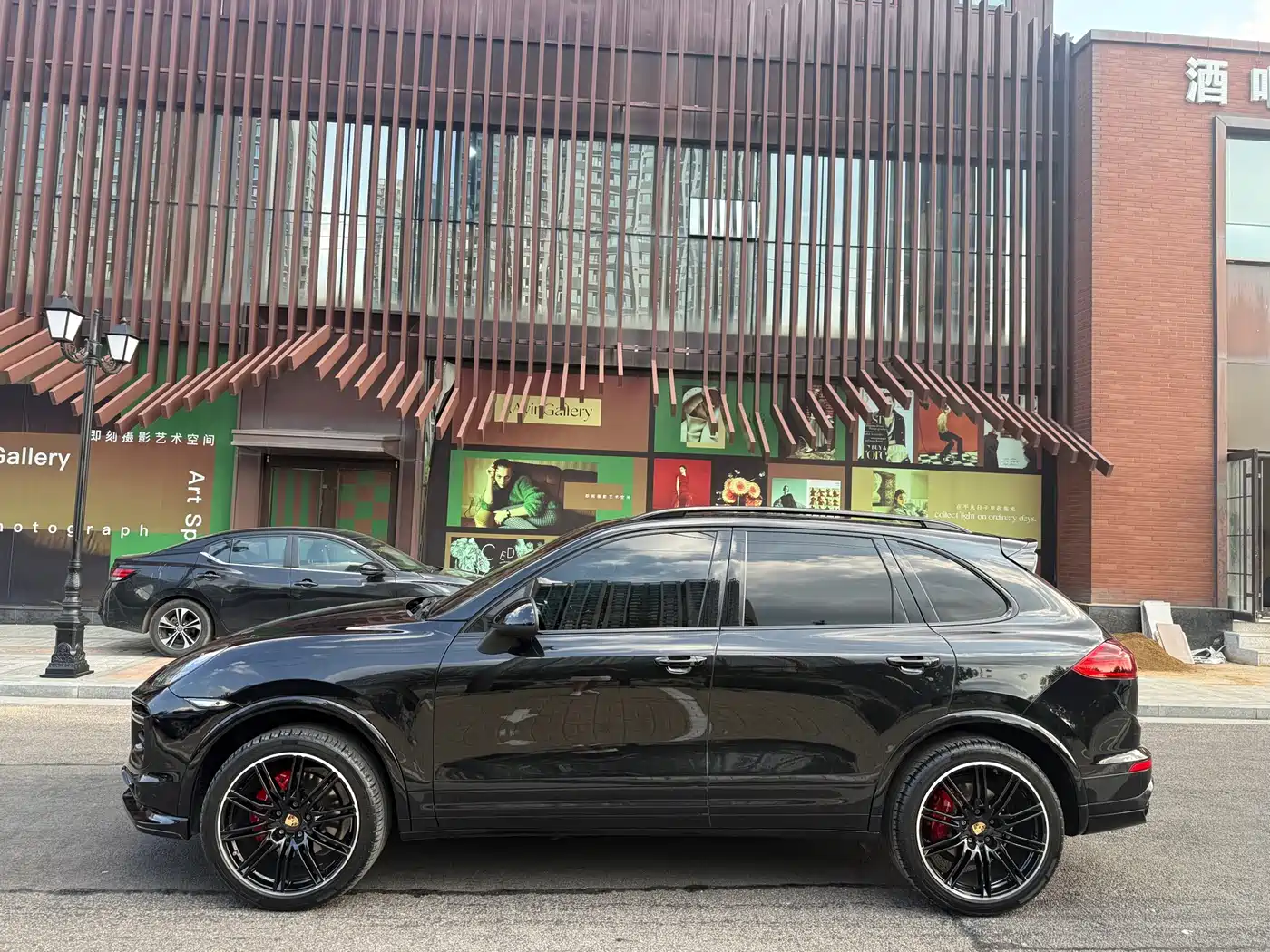 Porsche Cayenne 2014 Cayenne Platinum Edition 3.0T фото 3