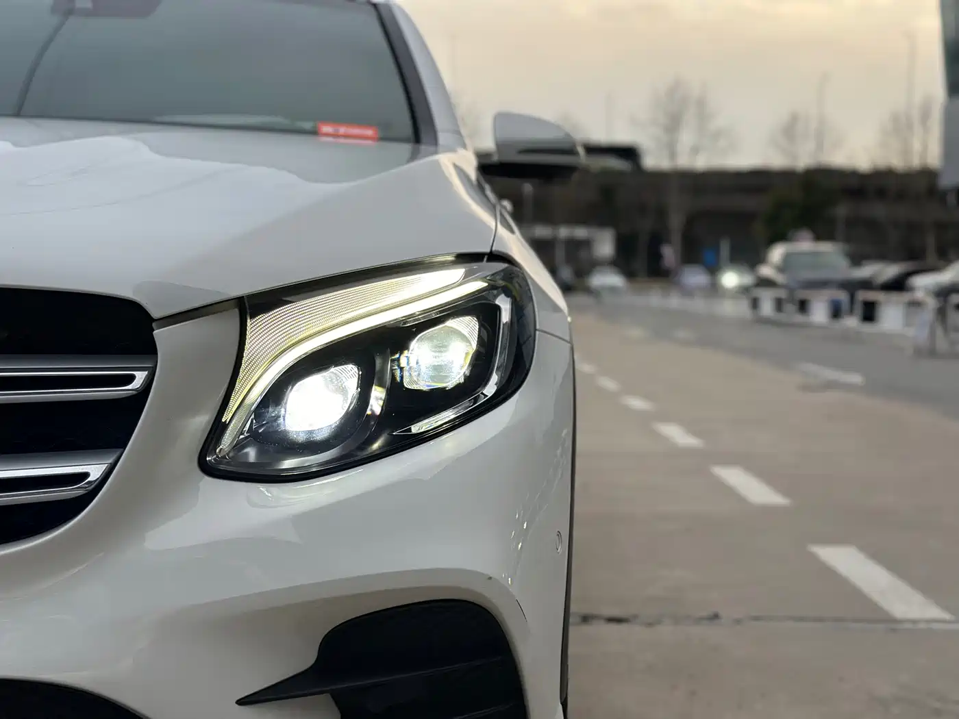 Mercedes-Benz GLC 2017 GLC 300 4MATIC Dynamic фото 4