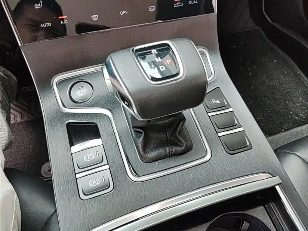 Hongqi H5 2022 Classic Facelift 1.8T Automatic Smart Connect Flag Enjoyment Edition фото 21