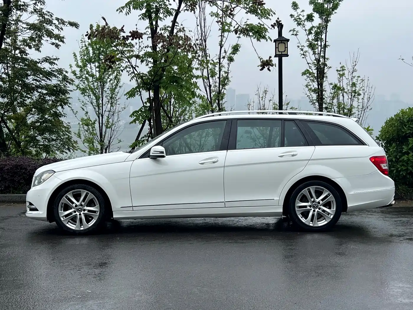 Mercedes-Benz C-Class (Import) 2014 2011 C 200 Luxury Sports Wagon