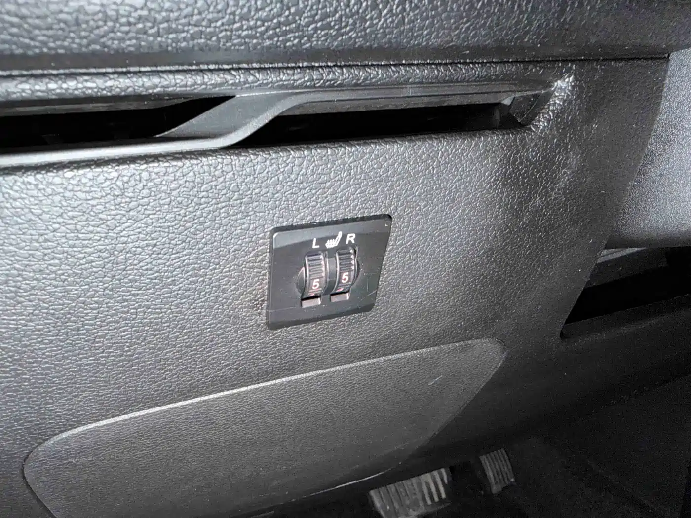 GEELY AUTOMOBILE BINYUE