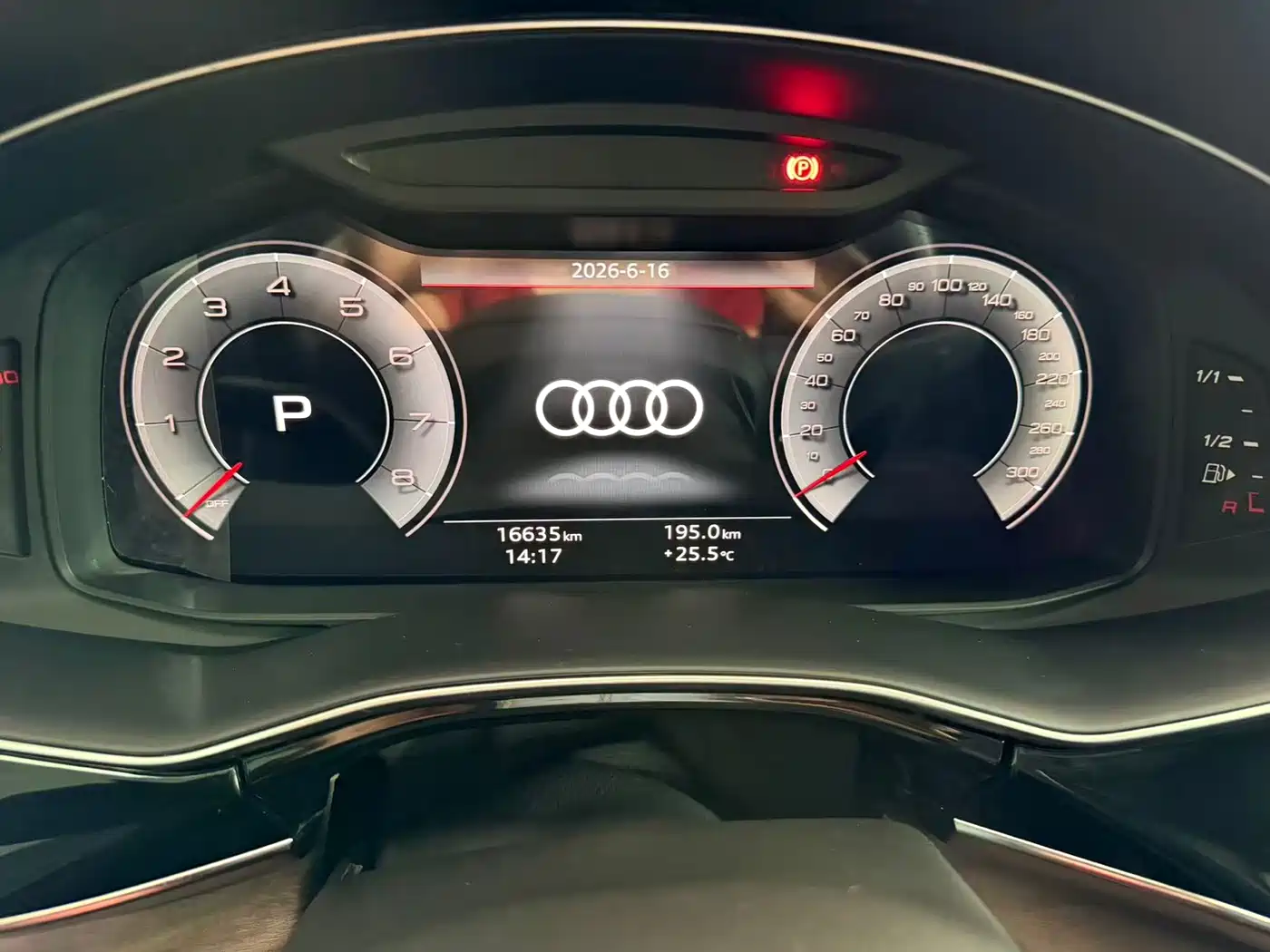 Фото 10 - Audi Q7