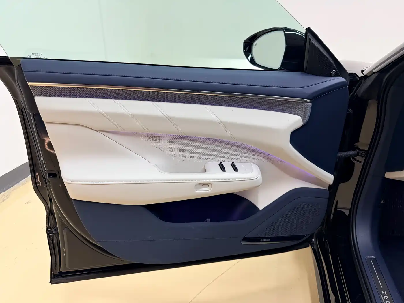 ZEEKR EXTREME KRYPTON 001