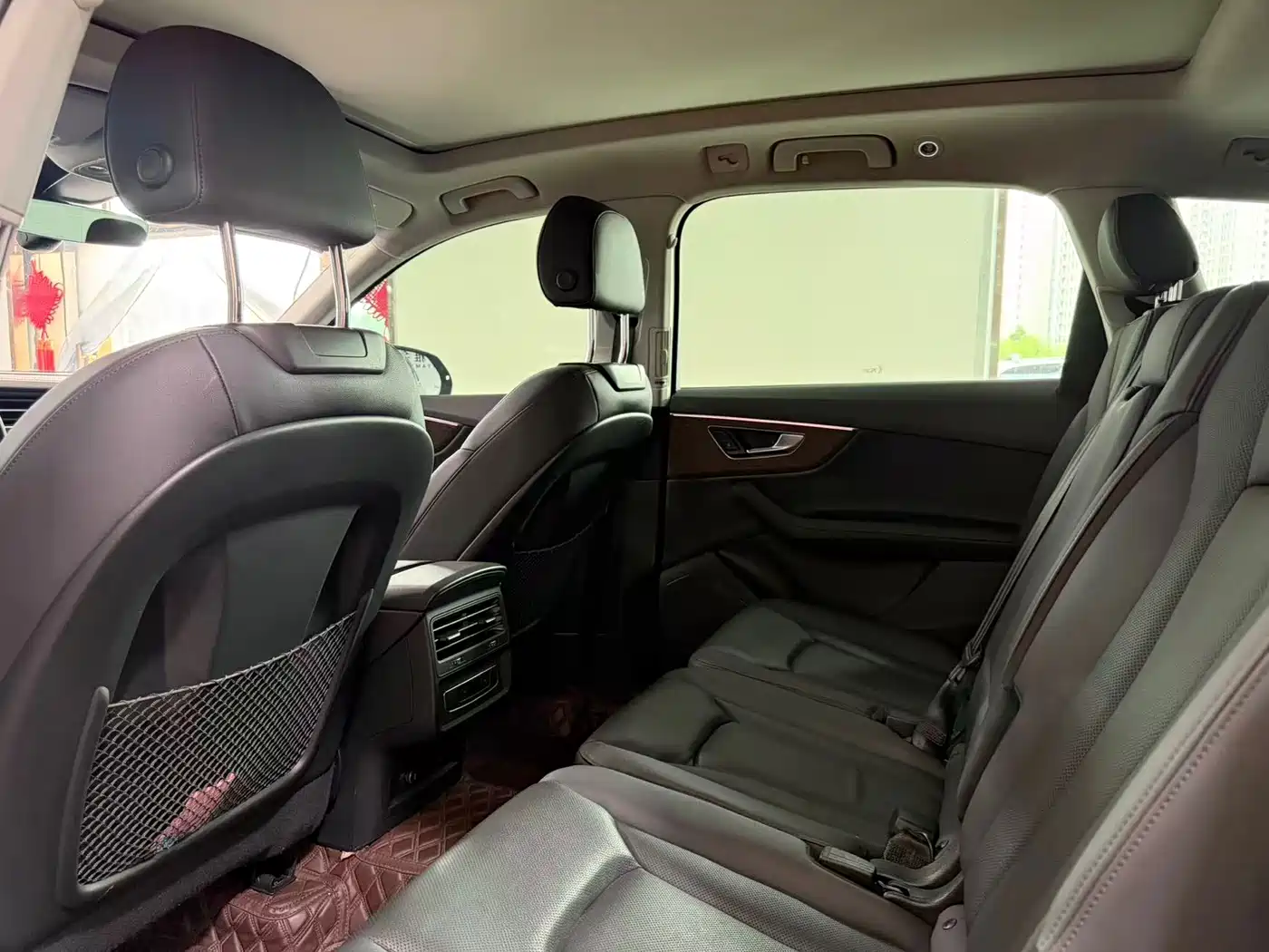 Фото 8 - Audi Q7