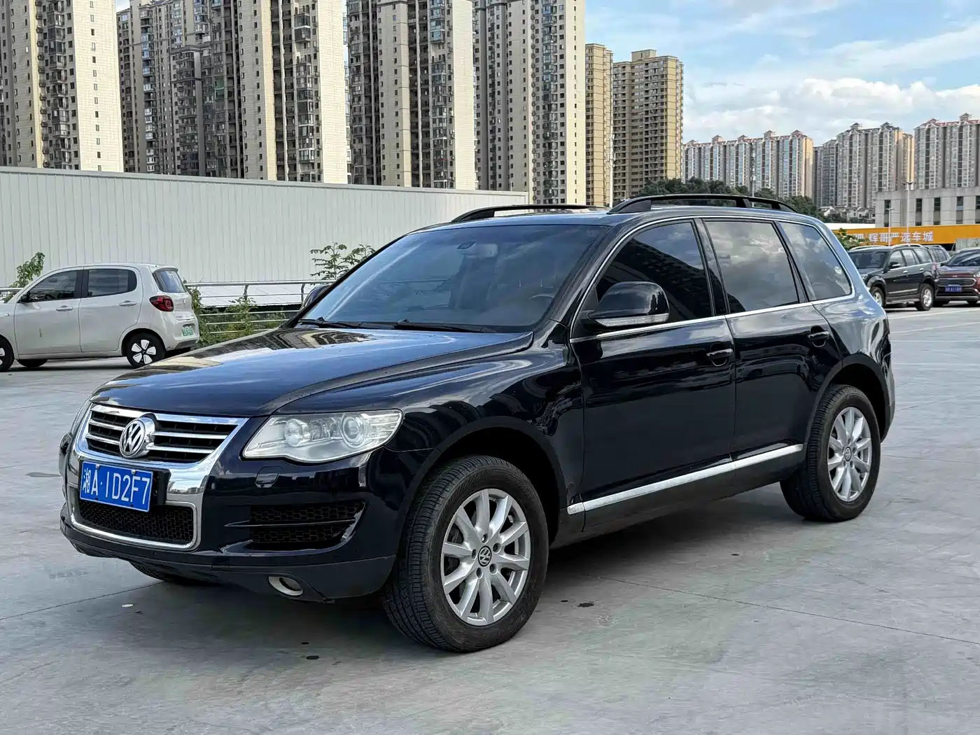 Photo 2 - Volkswagen Touareg