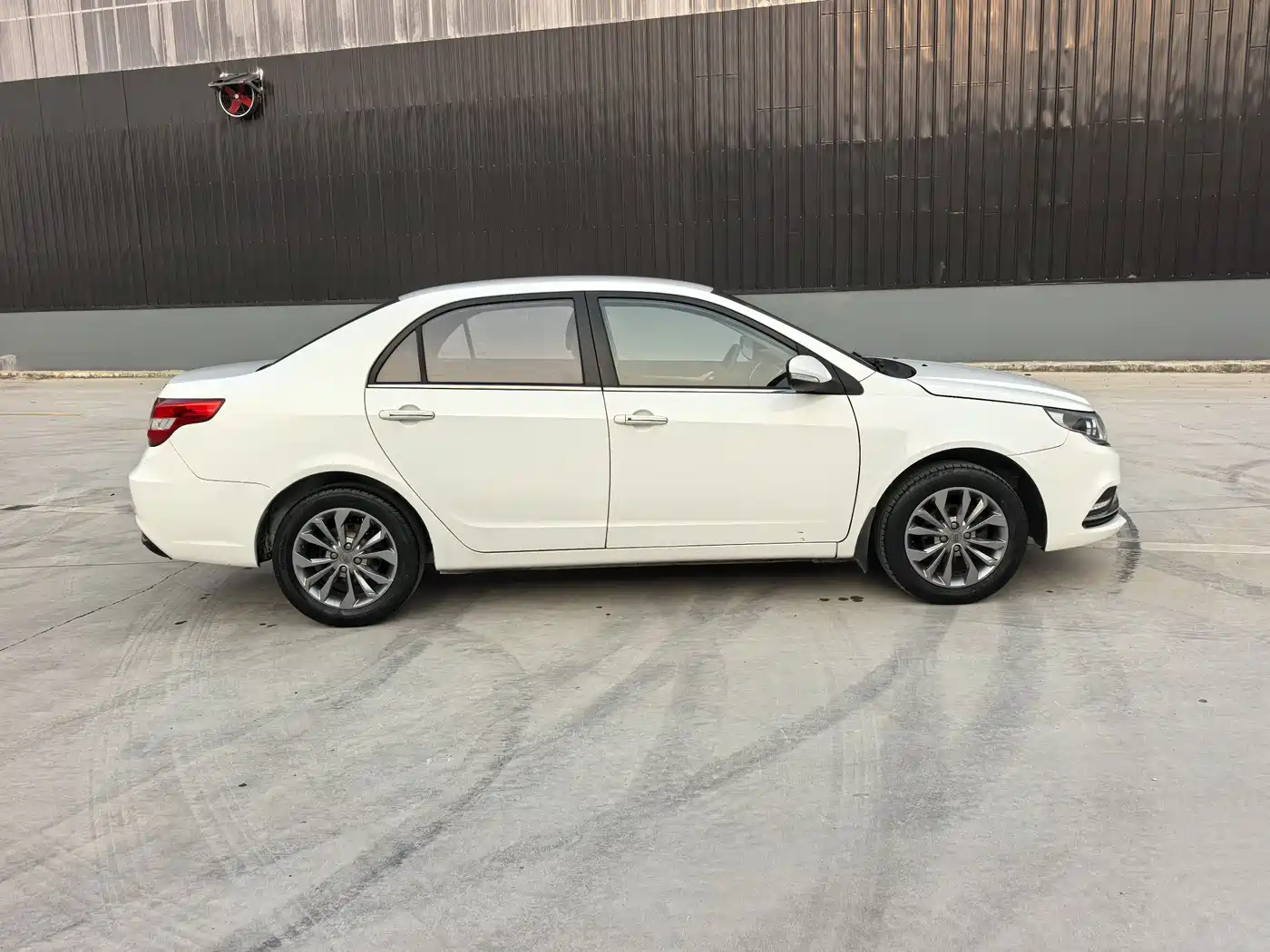 GEELY AUTOMOBILE VISION