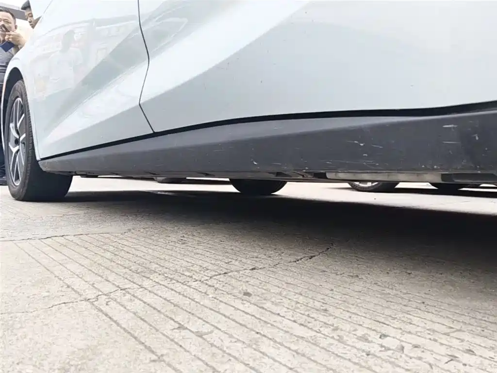 BYD Qin L 2024 DM-i 80KM Superior фото 22