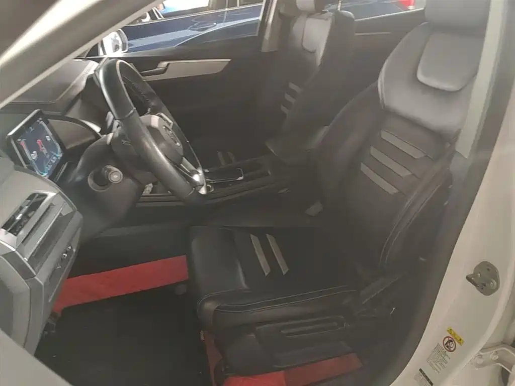BYD Qin Pro 2019 Super Edition 1.5TI Automatic Smart Connected Feng Shang Type China VI фото 15