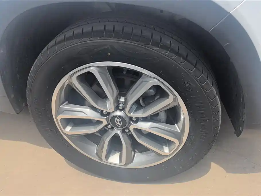 Hyundai Beijing Hyundai ix35 2020 2.0L Automatic 2WD Zhiyong·Changxiang Edition фото 6