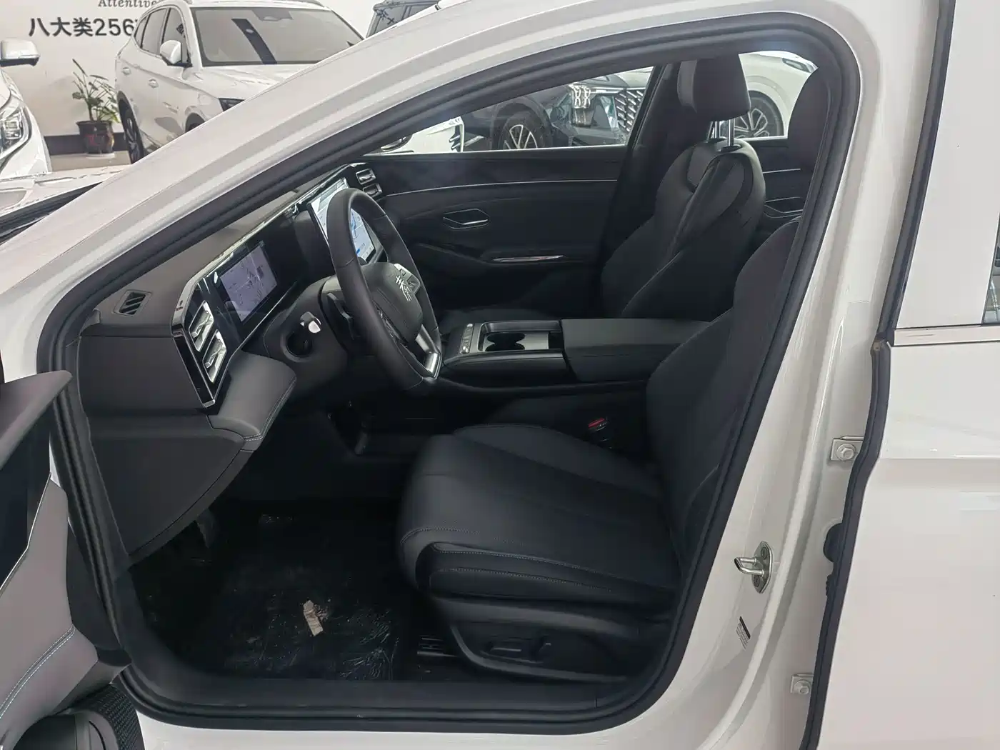 BYD Qin L 2026 2026 Model DM-i Smart Drive Edition 128KM Pioneer