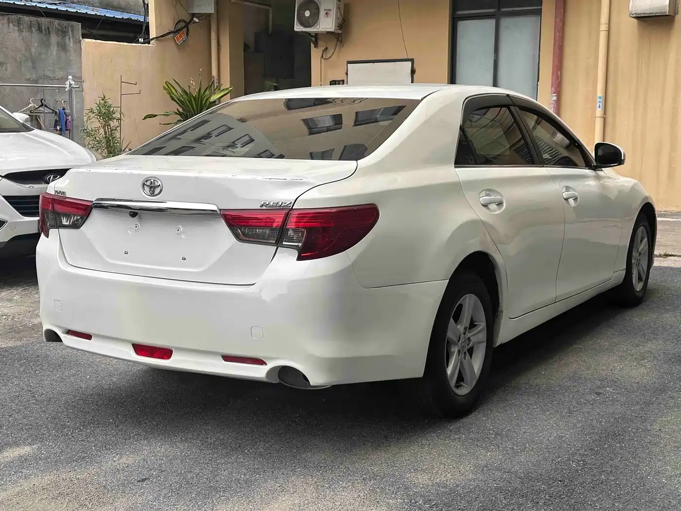 Toyota Reiz 2013 2.5S Elite Edition фото 7